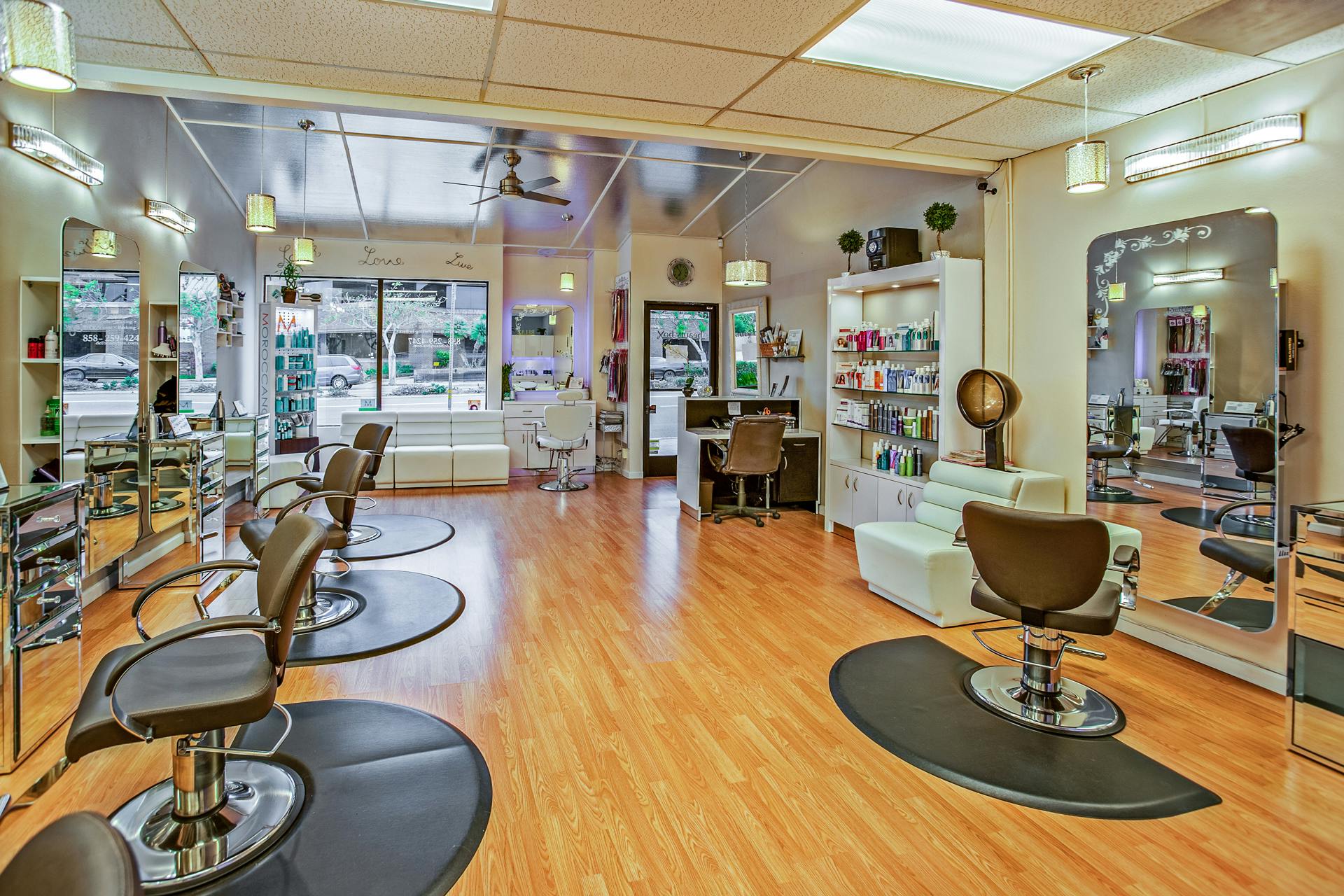 Beauty Parlour